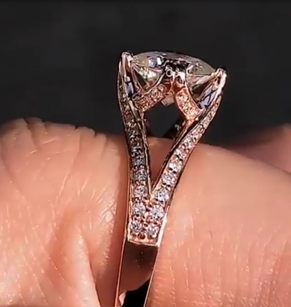 Custom Solid 10K Rose Gold Wom - огляд і ціна Moissanite Engagement Ring 1 Carat