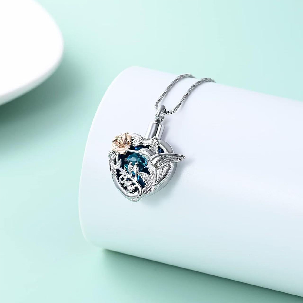 Hummingbird Heart Urn Locket N - огляд і ціна Heart Locket Necklace Photo